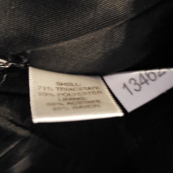 Ann Taylor Double Kick Pleat Skirt Like New! - Picture 8 of 8